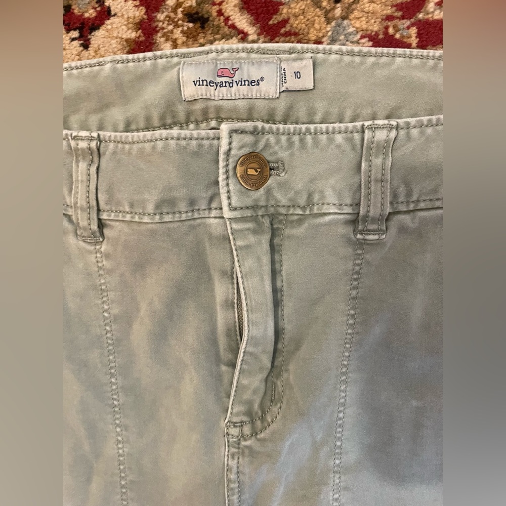 Vineyard vines cargo straight